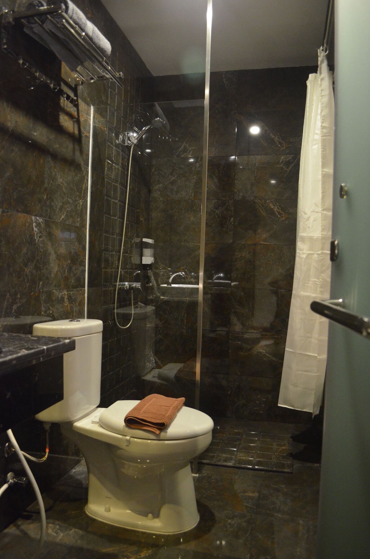 Mustika Gajah Mada Hotel Jakarta Luaran gambar