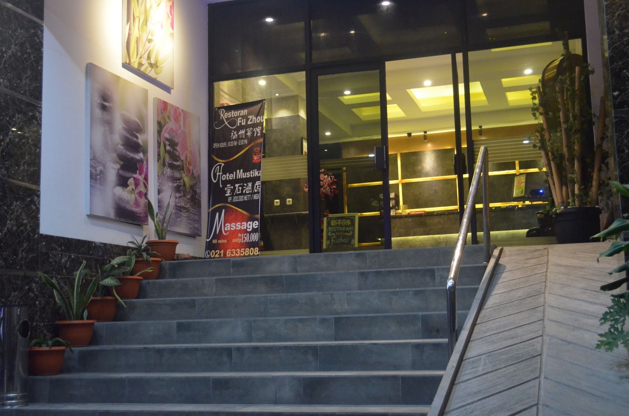 Mustika Gajah Mada Hotel Jakarta Luaran gambar